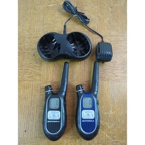 Motorola Talkabout SX750CR Lot of 2 Two-Way Radios Walkie Talkies w/ Charger